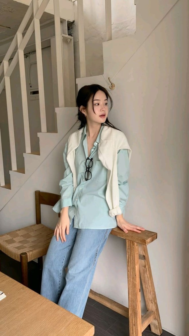 Sơ mi dài tay là món đồ đơn giản nhưng chưa bao giờ lỗi thời. 