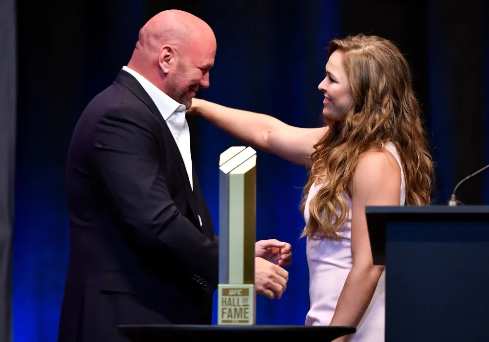 Ronda Rousey tại buổi lễ ghi danh vào Đại sảnh Danh vọng UFC năm 2018
