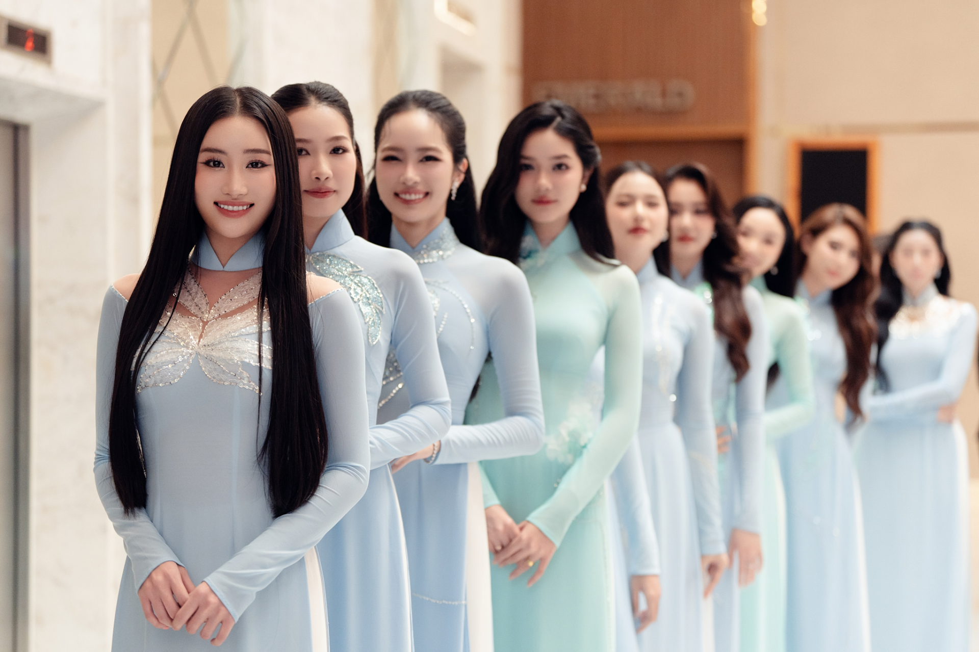 TRÌNH DIỄN ÁO DÀI (1)