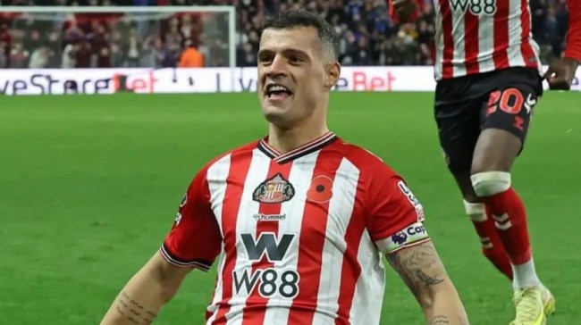 Xhaka tỏa sáng ở Sunderland