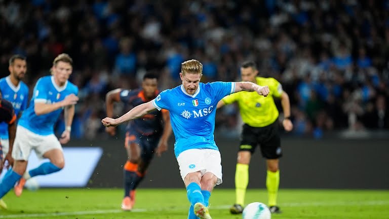 De Bruyne chấn thương sau khi ghi bàn.