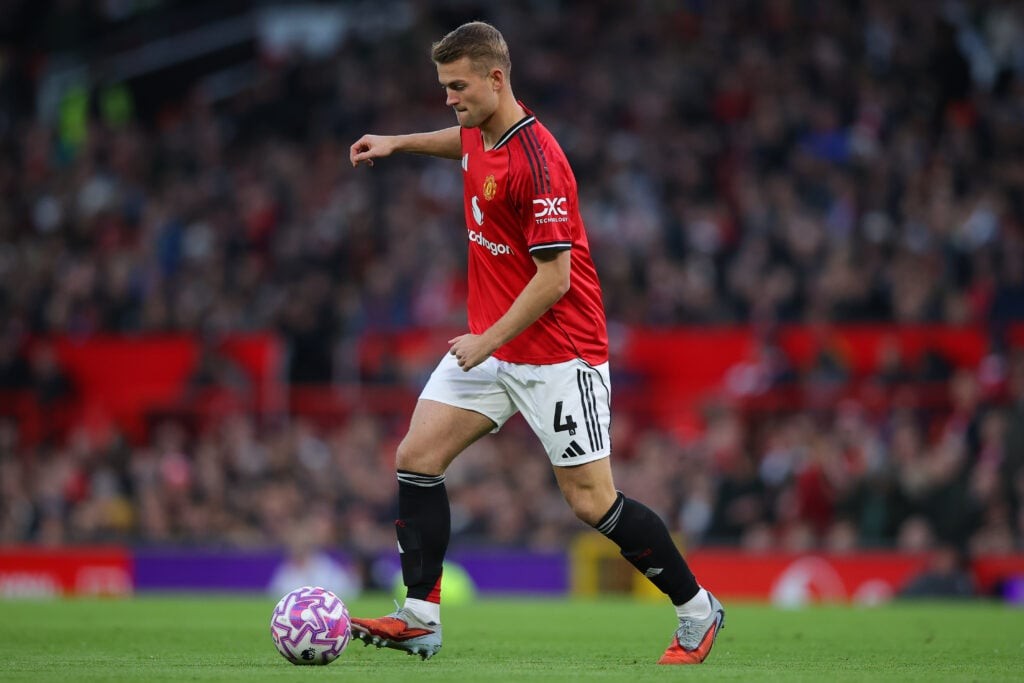 Matthijs De Ligt hiện là chốt chặn quan trọng nơi hàng phòng ngự của MU.
