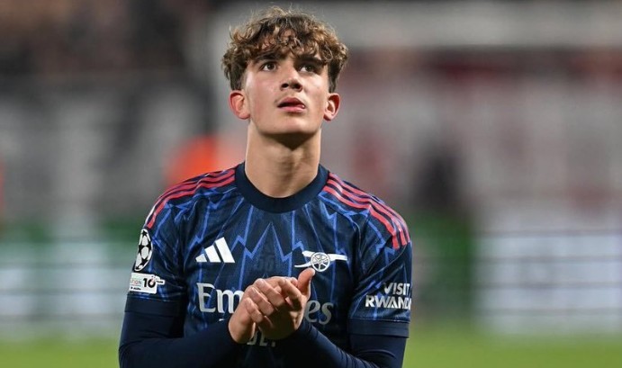  Max Dowman là ngọc quý của Pháo thủ.