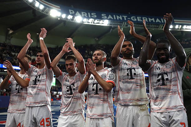 Bayern quật ngã PSG ngay trên đất Pháp.