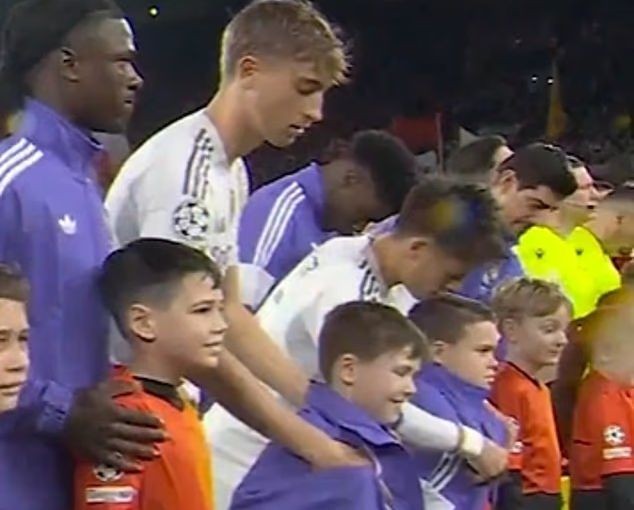 Guler và Huijsen để lại hình ảnh đẹp cho Real Madrid. 