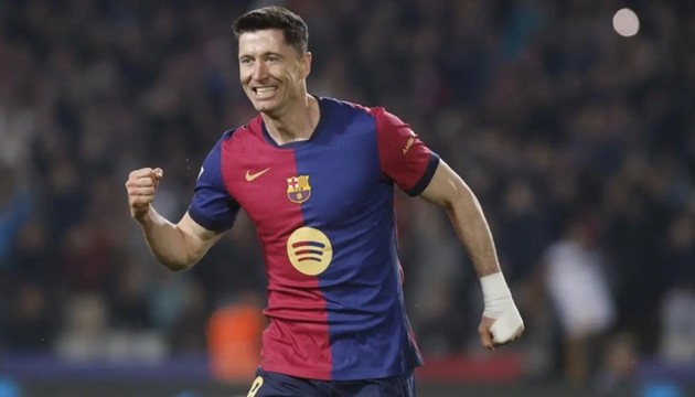 Robert Lewandowski sẵn sàng chinh phục Champions League cùng Barcelona.