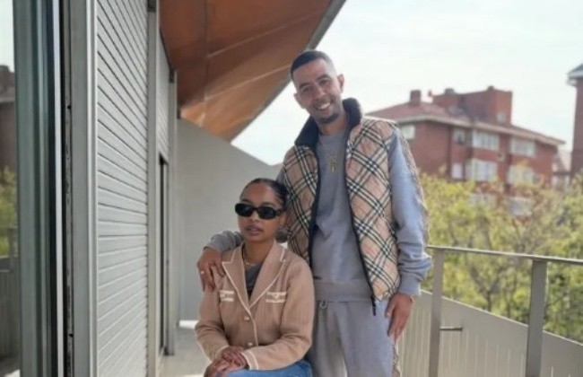 Bố Lamine Yamal chuẩn bị đính hôn với bạn gái.