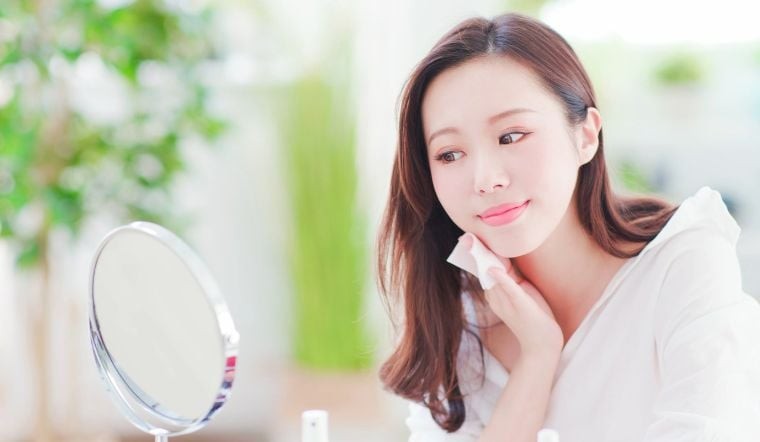 Làm sạch là bước quan trọng nhất để da thực sự hấp thu được dưỡng chất.