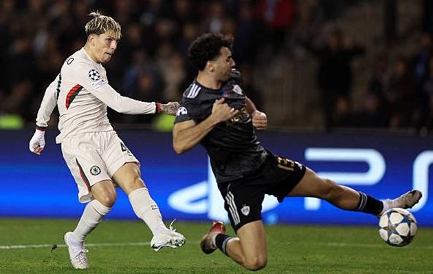 Alejandro Garnacho ghi bàn giúp Chelsea tránh một trận thua.