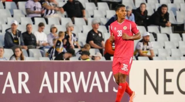 Bàn thắng của Leygley Adou Minh không thể giúp Công an Hà Nội có điểm.