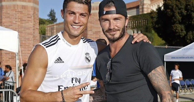 Ronaldo tự tin đẹp trai hơn Beckham.