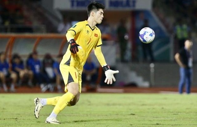 Những cầu thủ cao lớn sẽ giúp ích cho U23 Việt Nam.