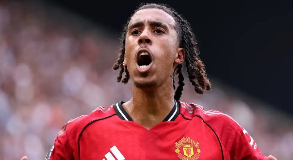 Yoro ủng hộ hành động loại bỏ những ngôi sao thái độ kém của HLV Ruben Amorim.