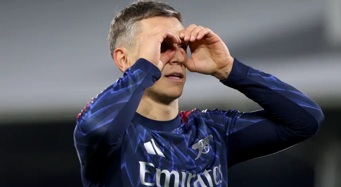 Trossard đang đứng trước những đồn đoán về tương lai.