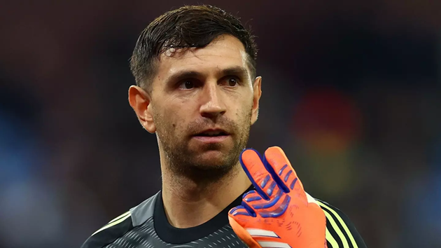 Martinez không còn là đội phó của Aston Villa.