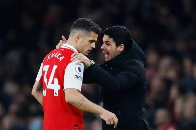 Arteta tiết lộ lý do thật sự khiến Granit Xhaka rời Arsenal.