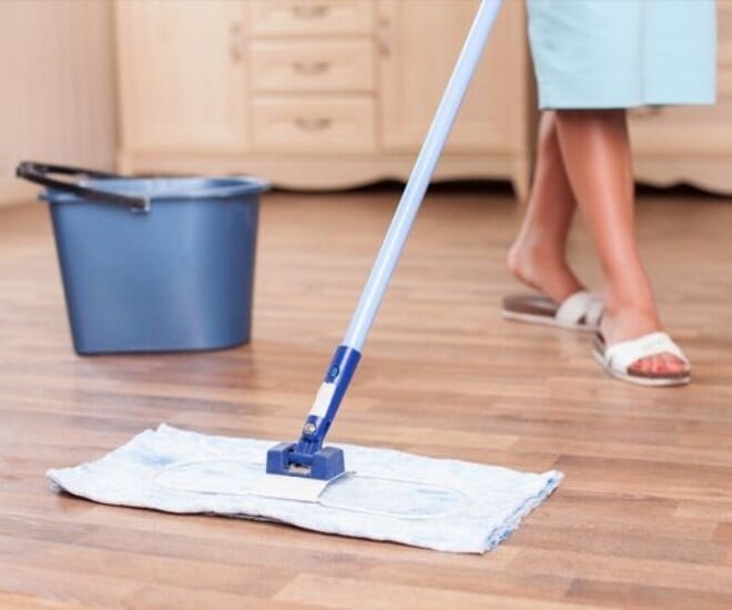 nguoi-thong-minh-se-them-nuoc-vo-gao-vao-nuoc-khi-lau-san-chang-trach-ca-tuan-khong-lau-nha-van-sach-ti-xung-1746612618-85-width660height550