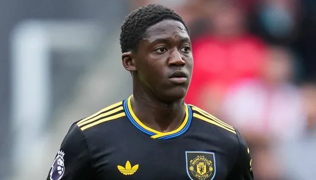 Kobbie Mainoo muốn rời MU ngay tháng 1/2026.