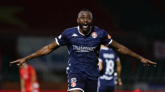 Hải Phòng đang thuộc top 4 V.League