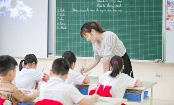 Bộ GD&ĐT vừa công bố dự thảo Nghị định về chính sách tiền lương và phụ cấp đối với nhà giáo để xin ý kiến góp ý của người dân. 