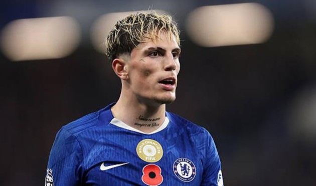 Alejandro Garnacho, 8 điểm - Tiền vệ cánh của Chelsea lẽ ra đã có thể tận dụng tốt hơn cơ hội của mình sau đường chuyền của Fernandez, nhưng anh đã chuộc lỗi sau giờ nghỉ với một đường chuyền ngược nhanh và một đường chuyền hoàn hảo mở tỷ số cho Gusto. 