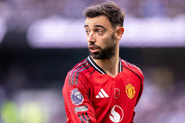 Fernandes không thể tiếp tục 