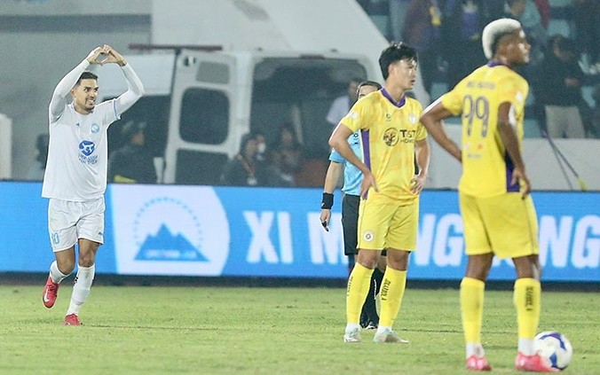 Nam Định sẽ có màn chạm trán hứa hẹn nhiều kịch tích với Hà Nội.