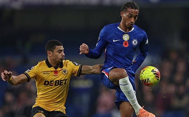 Joao Pedro đóng góp đáng kể cho hàng công Chelsea.