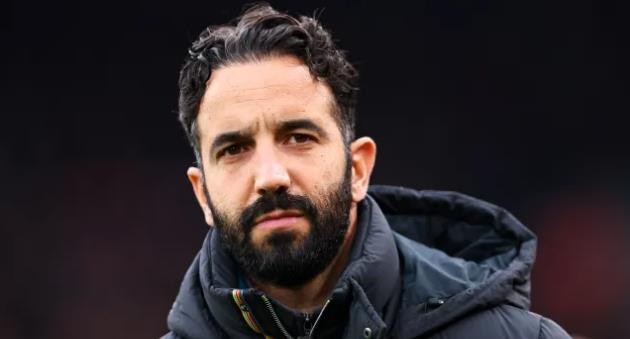 Amorim cần nâng cấp vị trí hậu vệ cánh.