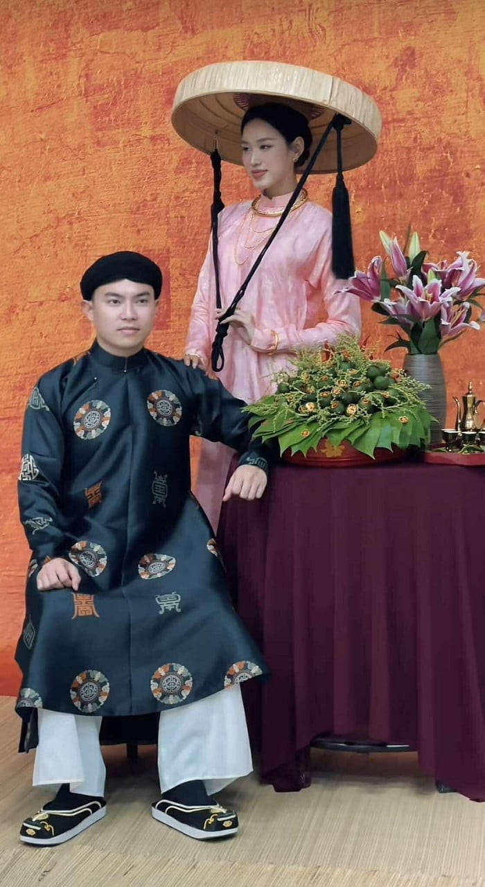 Đỗ Thị Hà tung clip đặc biệt với chồng thiếu gia