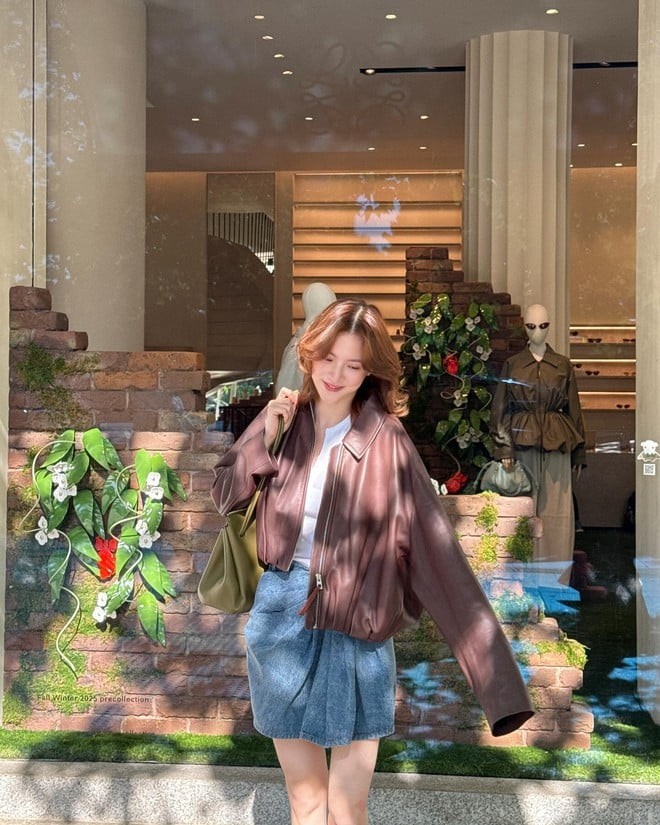 Trong mùa thu – đông, Baifern thường chọn các outfit vừa giữ ấm vừa tôn dáng.