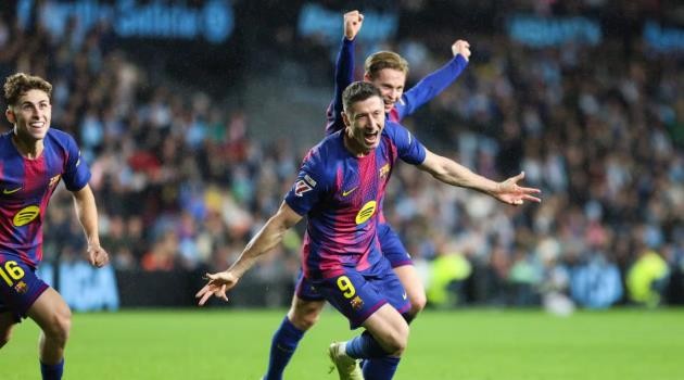 Lewandowski cho thấy bản năng săn bàn tuyệt vời.