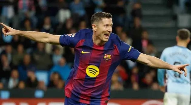 Barca có lẽ đã biết điều cần làm với Lewandowski.
