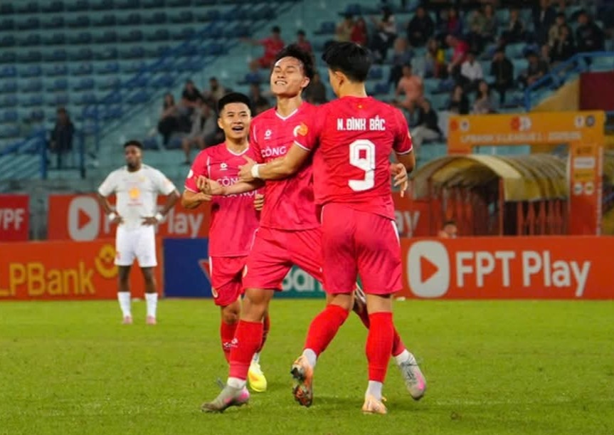 CAHN giữ vững phong độ thăng hoa.