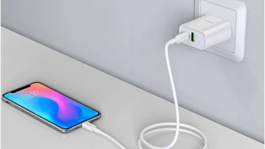 Khi tắt hẳn điện thoại hoặc bật chế độ máy bay, các kết nối như mạng di động, 3G, NFC hay Bluetooth sẽ bị ngắt hoàn toàn. 