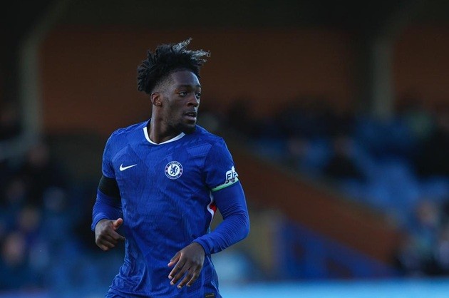  Disasi đang phải xuống chơi với đội U21.