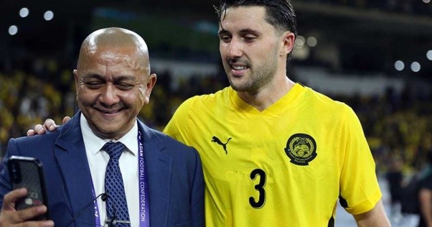 Bóng đá Malaysia đang khủng hoảng bởi bê bối nhập tịch.