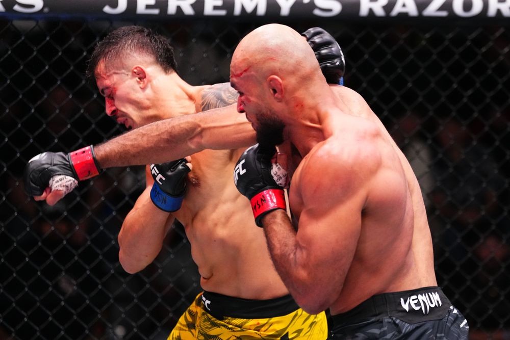 Christian Leroy Duncan ra đòn trước Marco Tulio tại UFC Vegas 111