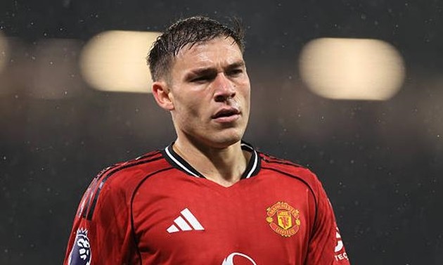 Manuel Ugarte từng nhận được nhiều kỳ vọng tại Manchester United.