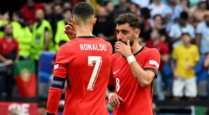 Ronaldo và Fernandes là 2 ngôi sao đáng xem của Bồ Đào Nha.
