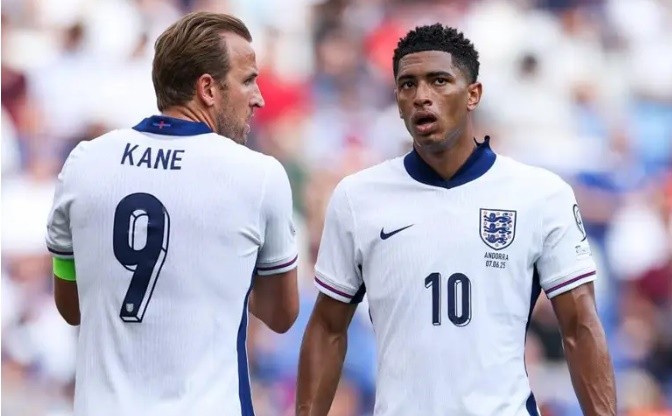 Bellingham liệu có thể đảm nhận vai trò số 9 tại tuyển Anh?