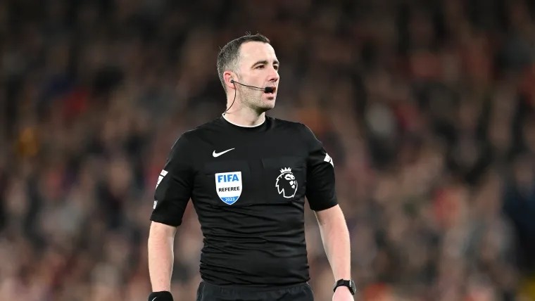 Trọng tài giờ đây phải đưa ra lời giải thích cho quyết định của mình sau khi tham khảo VAR.