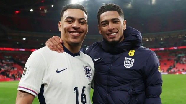 Hai bạn thân Bellingham và Rogers cạnh tranh cho suất dự World Cup 2026