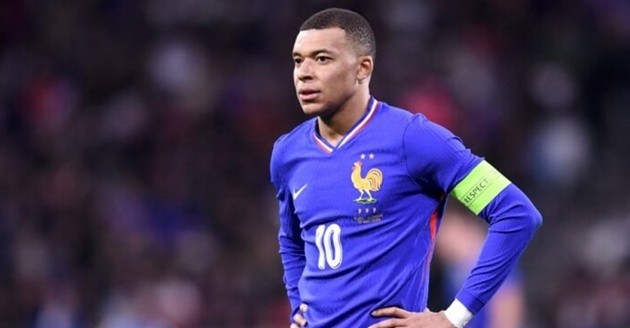 Mbappe hướng đến kỷ lục Giroud