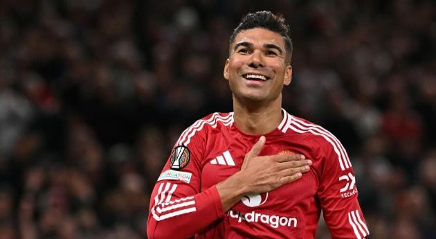 Casemiro hồi sinh mạnh mẽ.