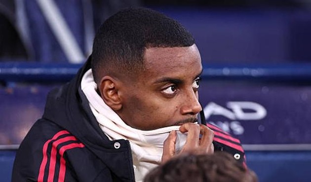 Alexander Isak gây thất vọng tại Liverpool.