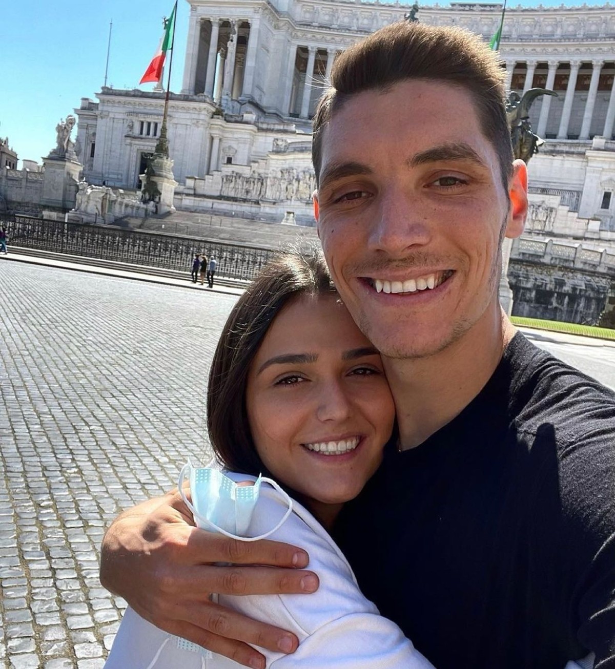 Anja Popovic gắn bố với Nikola Milenkovic từ năm 2015.