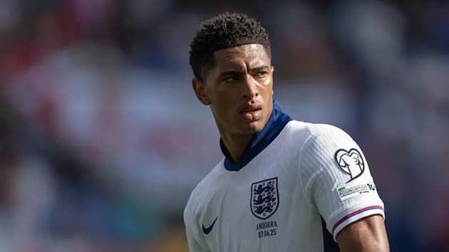 Bellingham có thể ngồi dự bị trước Serbia