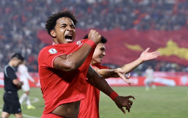 Xuân Son chính thức tái xuất.