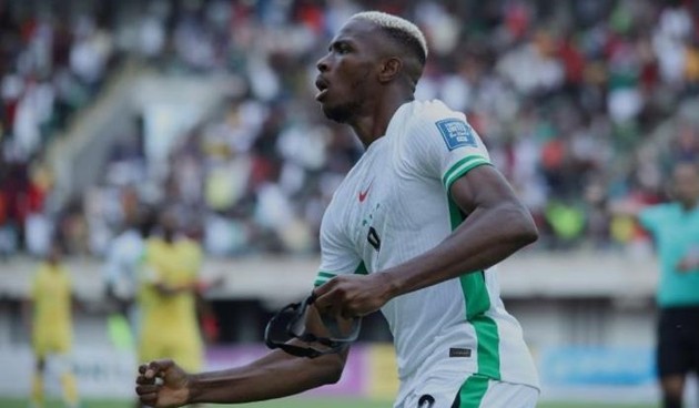 Victor Osimhen lập cú đúp giúp Nigeria đánh bại Gabon.
